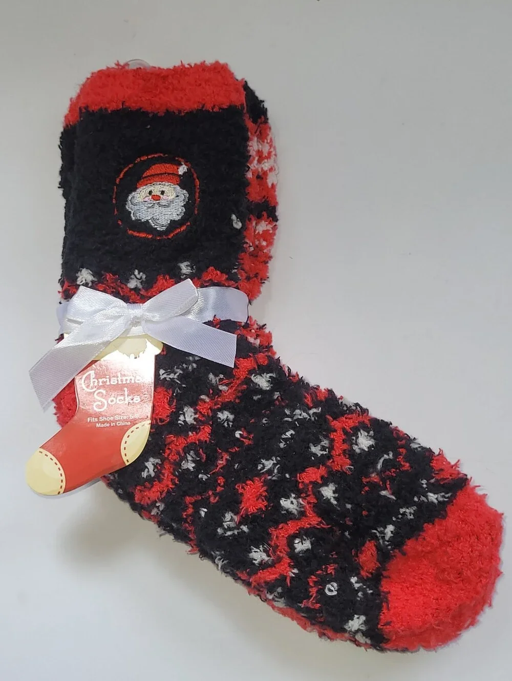 Christmas Fuzzy Santa Size 5-9 Socks NWT